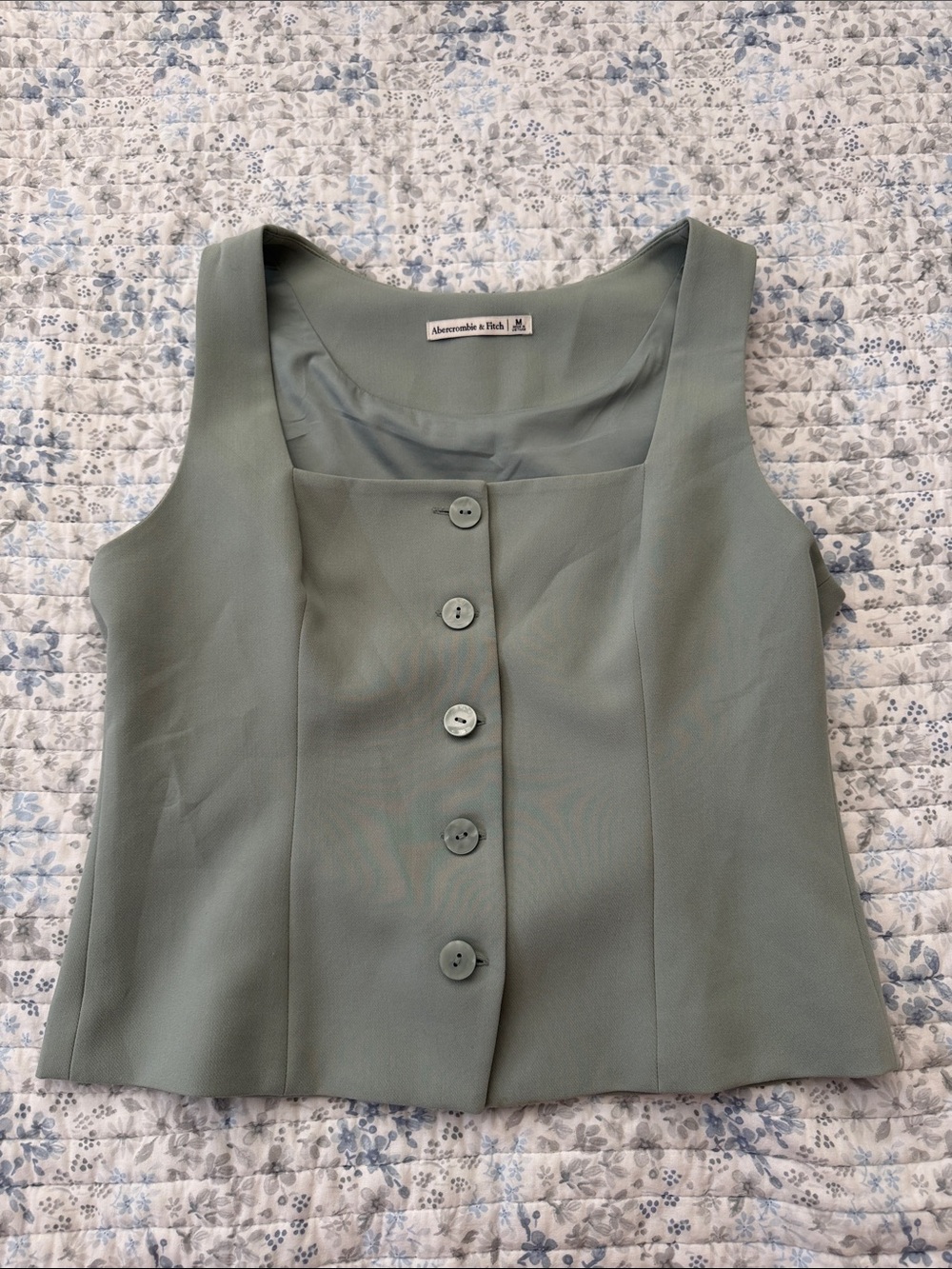 Abercrombie & Fitch Sage Green Button-Front blouse - Picture 1 of 3